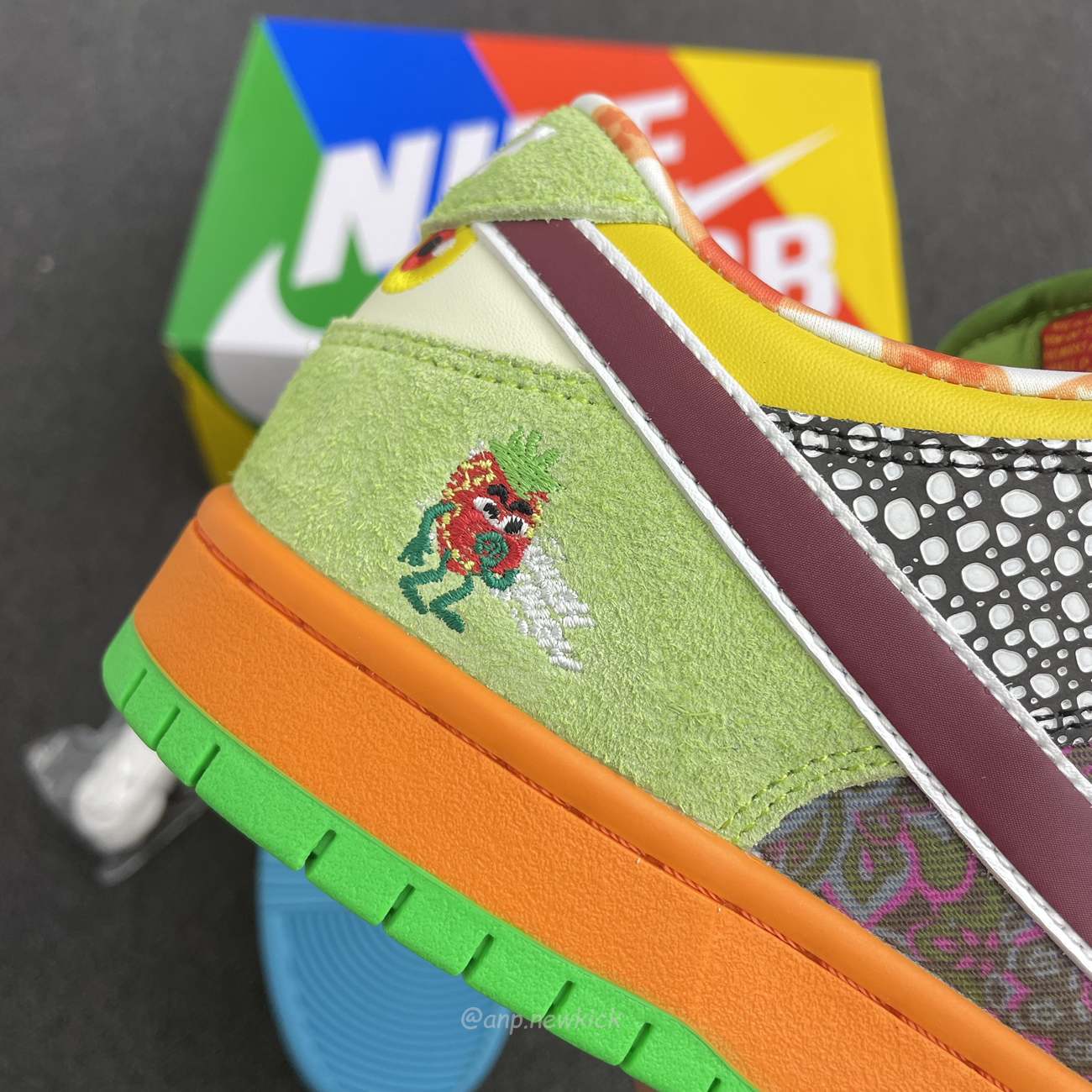 Nike Sb Dunk Low What The 2023 (5) - newkick.app